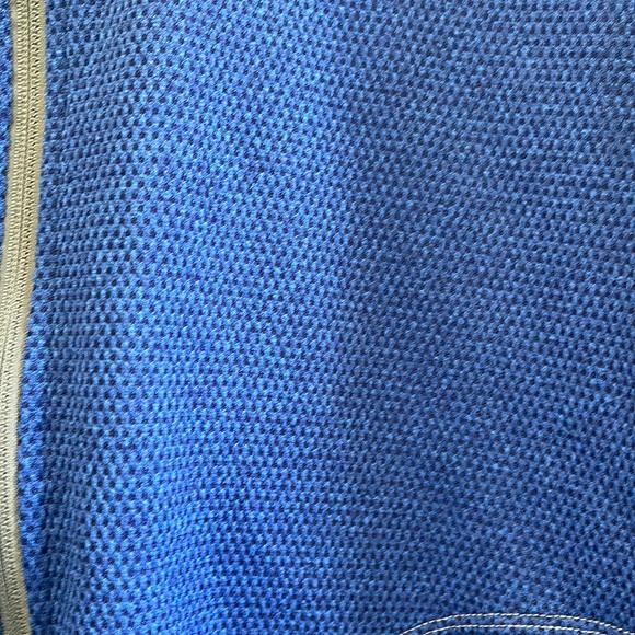 Elevate Light Jacket - Picture 4 of 14